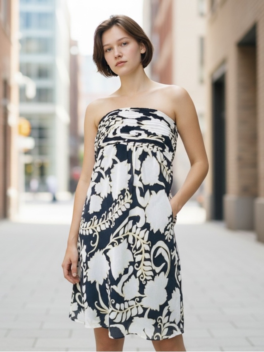 Ann Taylor 100% Silk Strapless Corset Top Cocktail Dress Floral Abstract Size 2P
